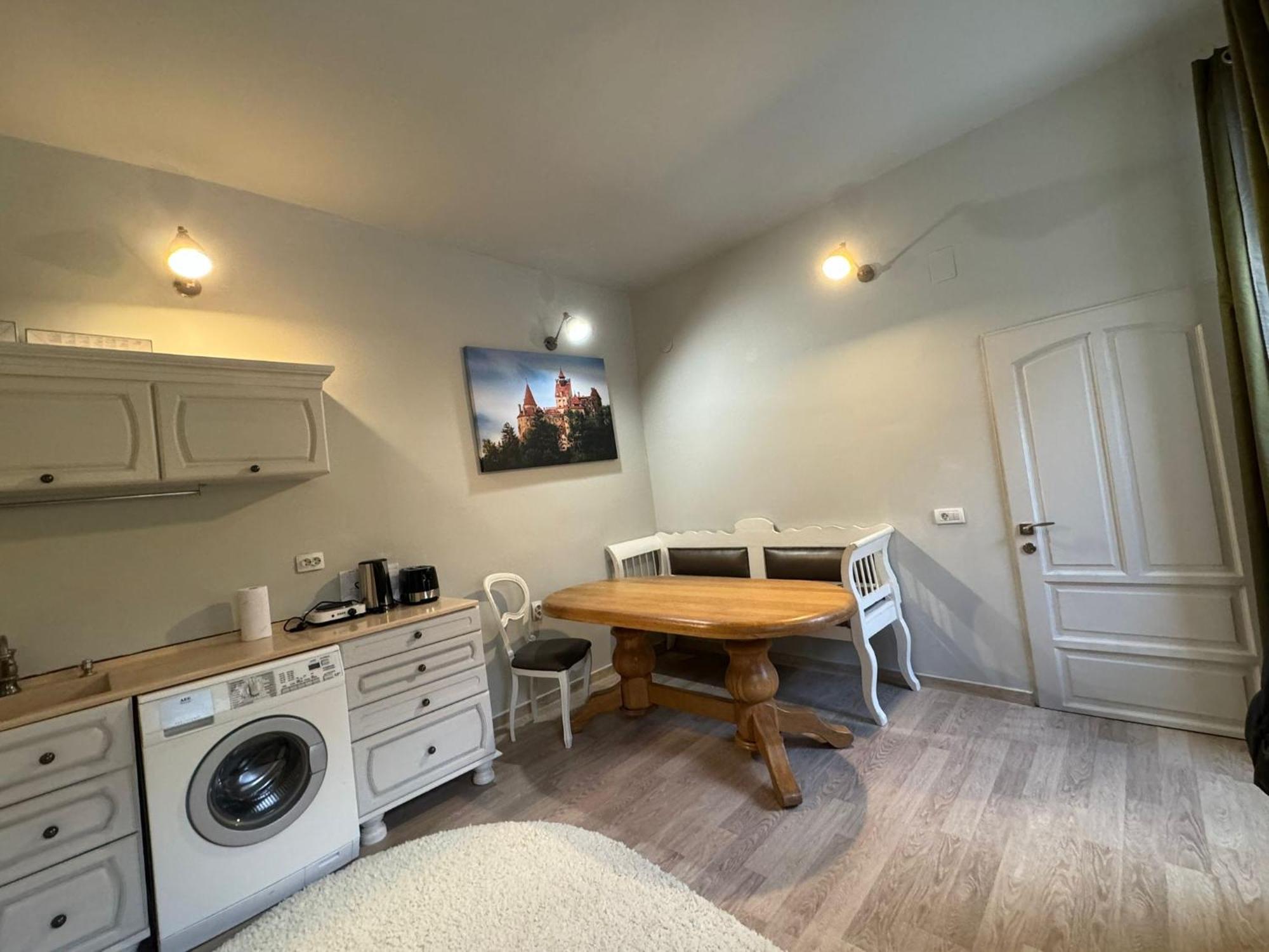 Central Stay Brasov Appartamento *